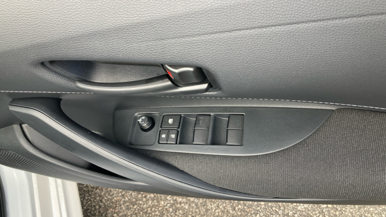 Toyota Corolla Petrol 1.8 VVT-i Hybrid Commercial Auto